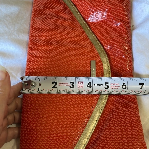 Kenneth Cole Reaction | Faux Snakeskin |Orange & Gold | Envelope Clutch/ Purse - Picture 13 of 15